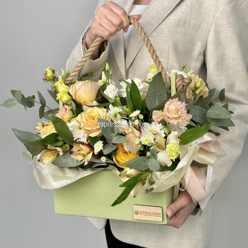 Цветы в коробке 1027