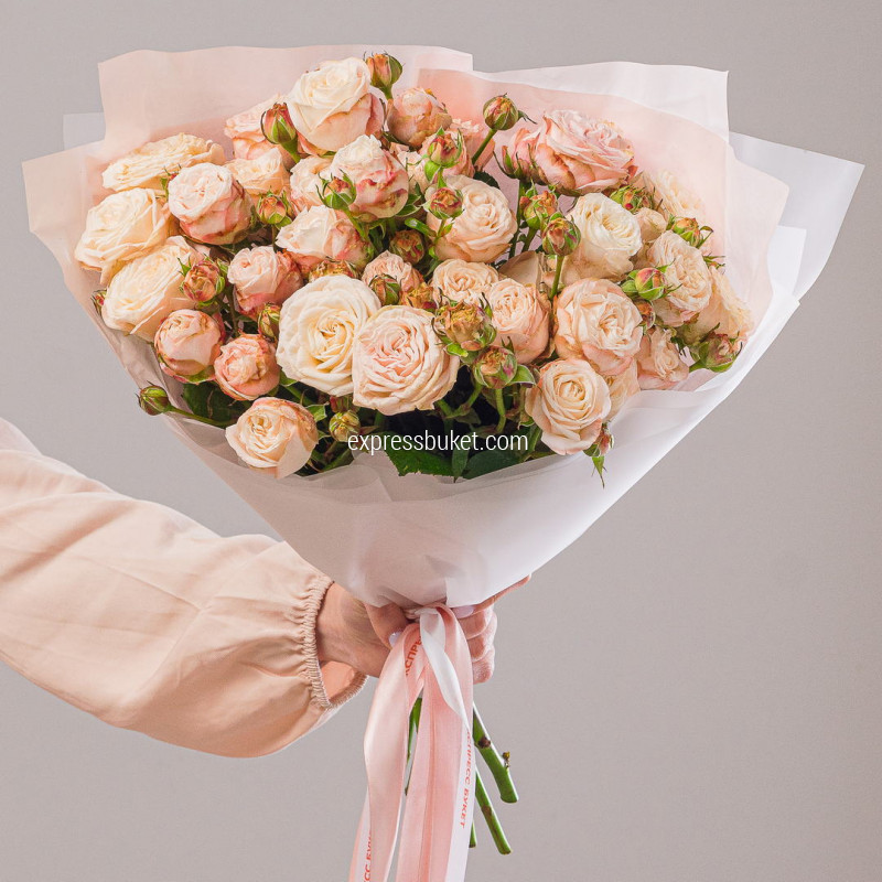 Букет из 9 пионовидных роз